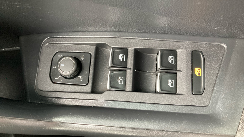 Volkswagen T-Roc 1.6 TDI SE 5dr Diesel Hatchback